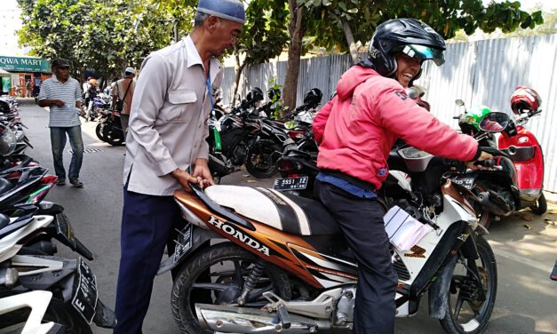 OPTIMALISASI LAHAN PARKIR UNTUK TAMPUNG KENDARAAN LEBIH BANYAK