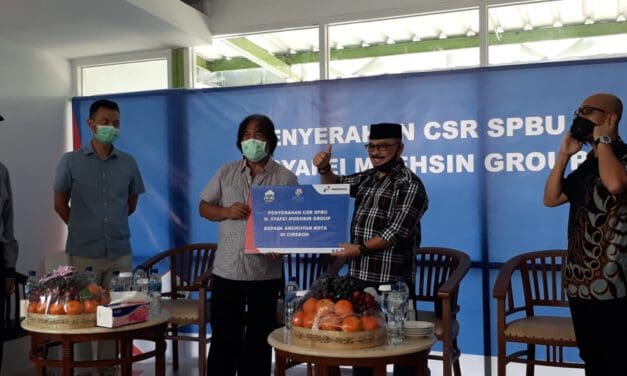 Ketua Dewan Penyatun At-taqwa, Bagikan 1.000 Voucher BBM Gratis untuk Sopir Angkot