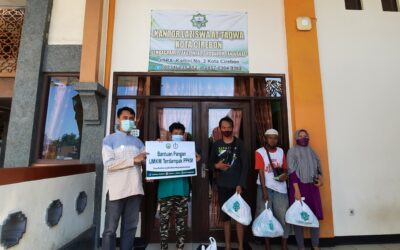 Bantuan UMKM Laziswa Attaqwa Pada Pedagang Kaki Lima
