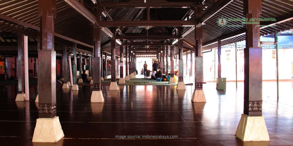 Masjid Sang Cipta Rasa di Cirebon