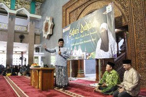 At-Taqwa hadirkan Umi Pipik mencharging Spirit Keislaman Muslimah Cirebon