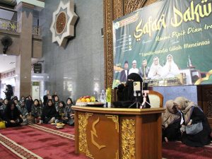 At-Taqwa hadirkan Umi Pipik mencharging Spirit Keislaman Muslimah Cirebon