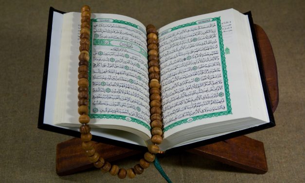 Ayat Kursi Arab Latin dan Keutamaannya yang Luar Biasa