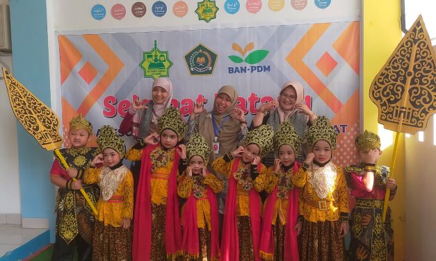 Tingkatkan Mutu Pendidikan, RA Tahfidz Quran Attaqwa Kota Cirebon Sambut Tim Asesor Jawa Barat