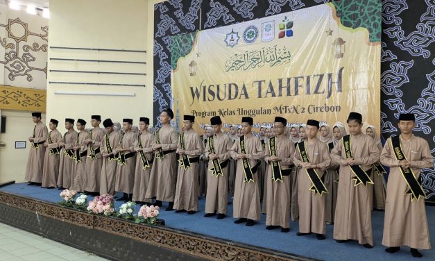 Tahfizh Camp RTQ At-Taqwa Cetak Generasi Hafizh Qur’an Muda melalui Wisuda Tahfizh Program Kelas Unggulan MTsN 2 Cirebon