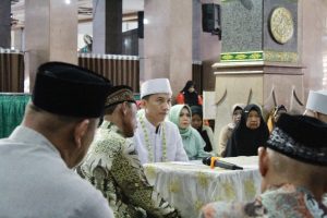 Pasangan dari Siti Fatimah, S.E. (Staf Keuangan At-Taqwa)