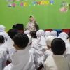 Mendongeng Kisah Isra Mi’raj di RA Tahfizh At-Taqwa; Para siswa Senang Menyimak Kisah Nabi Muhammad SAW