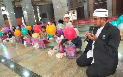 Masjid At-Taqwa Kota Cirebon Tebar Kepedulian, KUSUMA Santuni 95 Anak Yatim dan Dua Panti Lansia