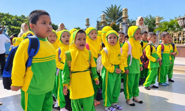 50 Siswa RA Asy Syukron Kunjungi Masjid Raya At-Taqwa Cirebon, Kenali Keunikan Bangunan dan Fungsi Rumah Ibadah